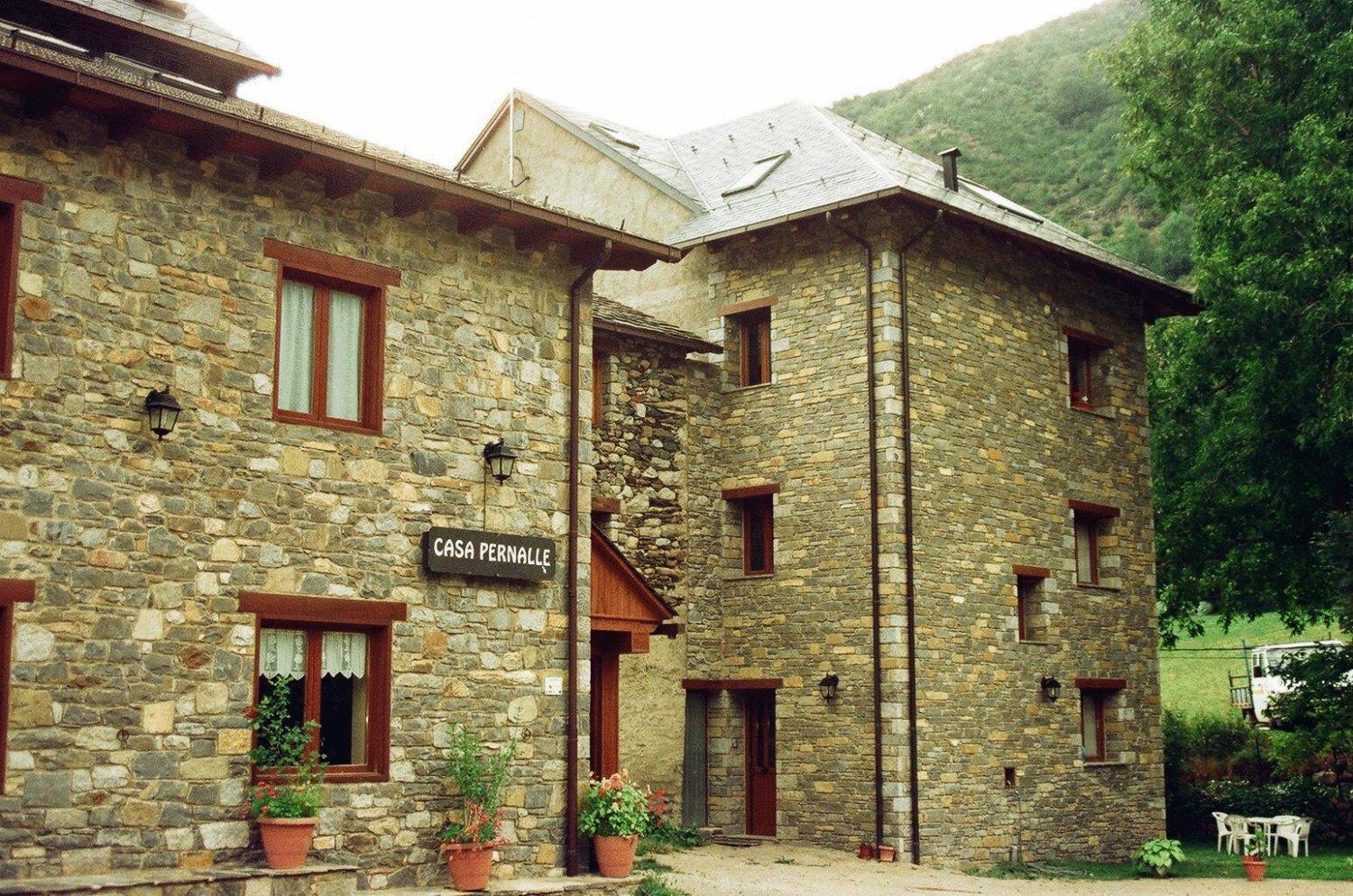 Hostal Pernalle Erillavall Kültér fotó